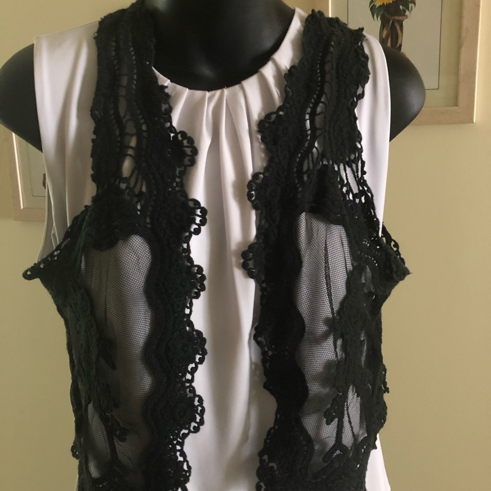 Tops - Picture 2 of 3